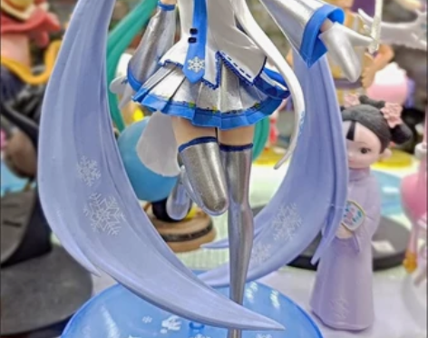 【全新包邮】白蓝冰雪花初音未来手办动漫樱花...