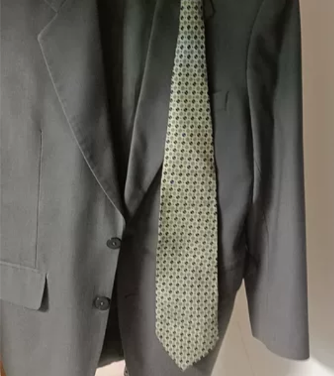 自己穿、高级服装设计师傅定做的西服，轻薄全...