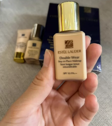 ESTEELAUDER雅诗兰黛持妆粉底液1...