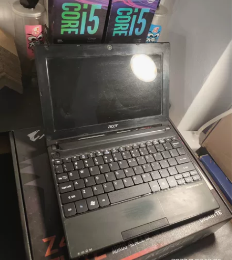 宏基One 522 笔记本电脑 显示器:1...