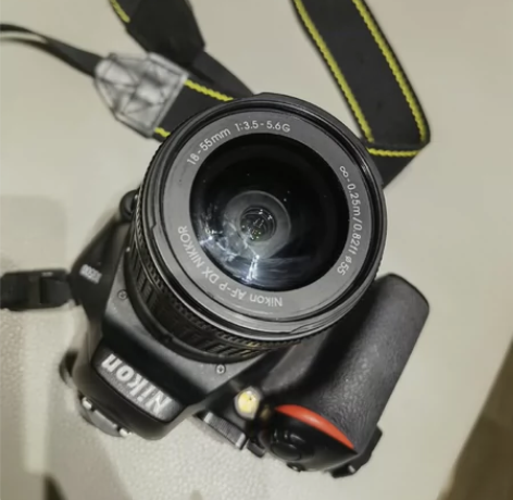 出个人闲置的一部尼康d3500单反相机,1...