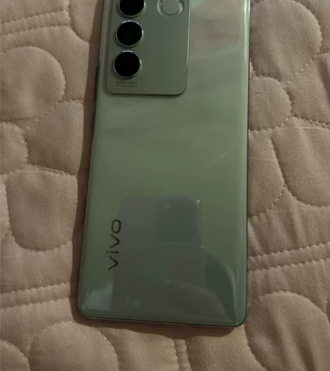 vivo s16 8+256 手机很新,就...