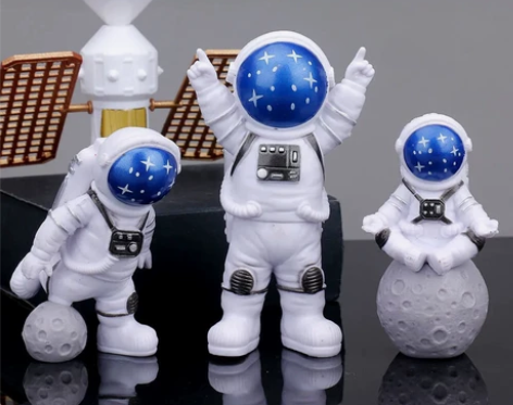 【3个9.6元星空蓝宇航员】小摆件亏本包邮...