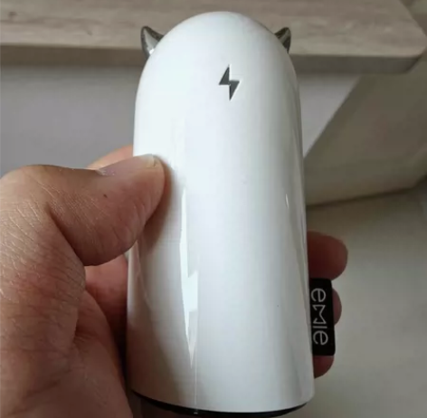 小恶魔充电宝,5200mh,有更大容量的旧...