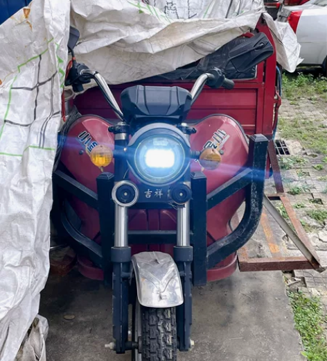 转一手,打包不单卖 一辆95新的三轮车72...