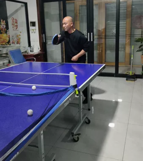 红双喜乒乓球桌T2023,9.9新,可折叠...