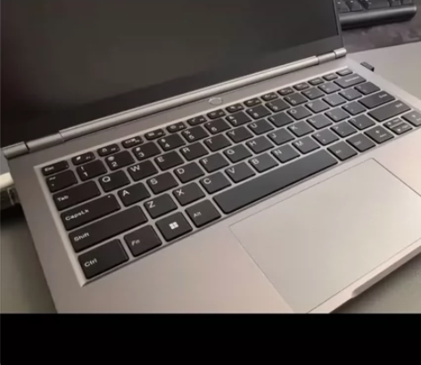 机械革命笔记本。型号看内容，去年双十一买的...