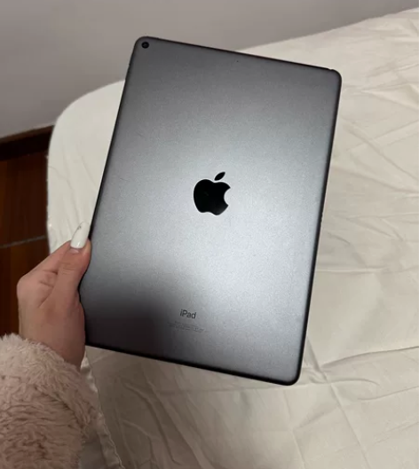 女生自用出 ipad 2019款 wifi...