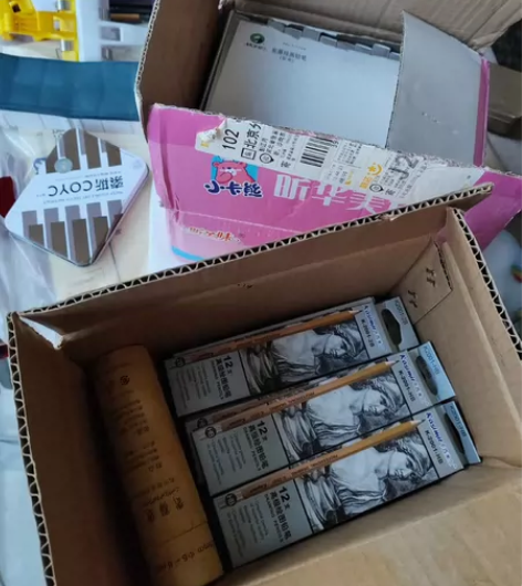 美术生毕业，存货处理 一本速写本4元 大概...