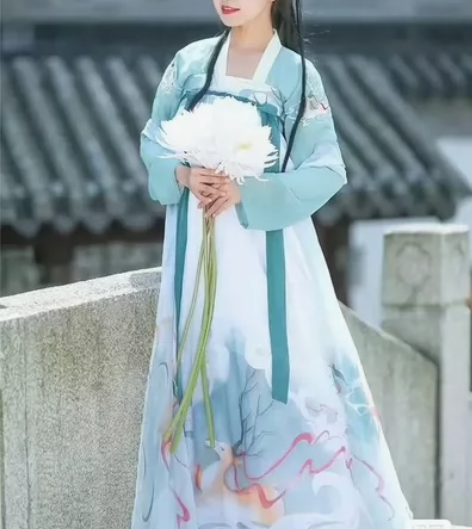 如梦霓裳汉服鹿鸣齐胸襦裙,穿过一次,退坑出...
