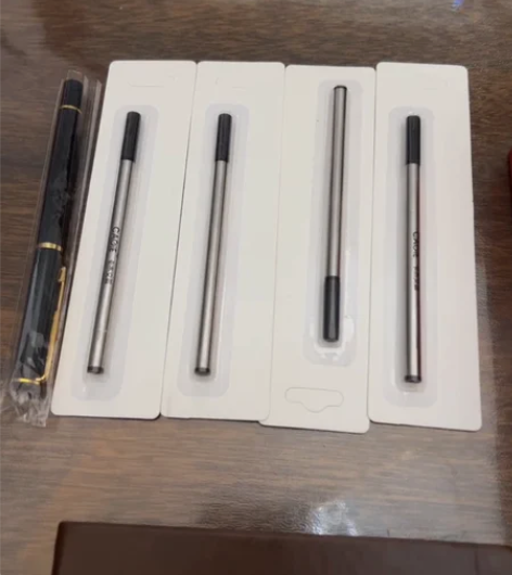 办公用品(记事本、签字笔、便利贴)套装,全...