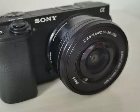 个人自用索尼a6400L 16-50套机镜...