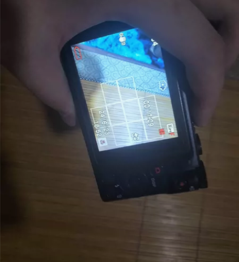 卡西欧zs200 高三毕业了出售相机 16...