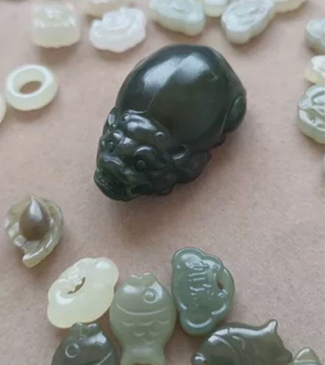 特价出纯天然和田玉碧玉貔貅,立体雕刻,全新...