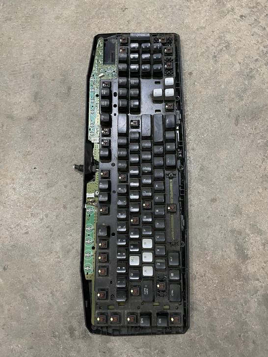 罗技710剪线键盘，樱桃茶轴，实物图。