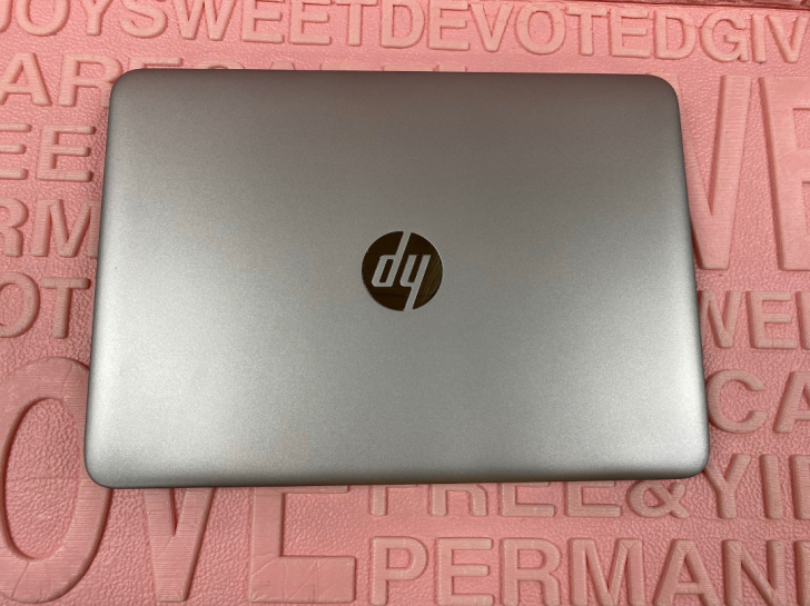 惠普笔记本820G4,i5-7300