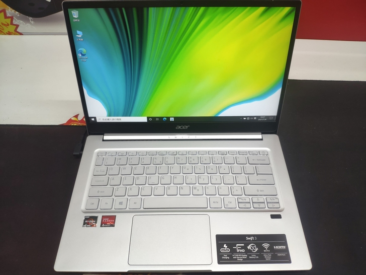 9.9成新Acer超极本