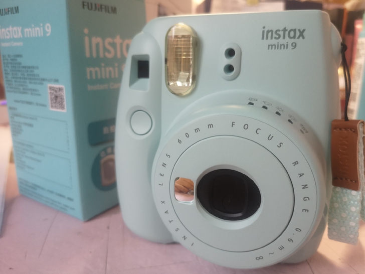 富士拍立得instax mini 9全新
