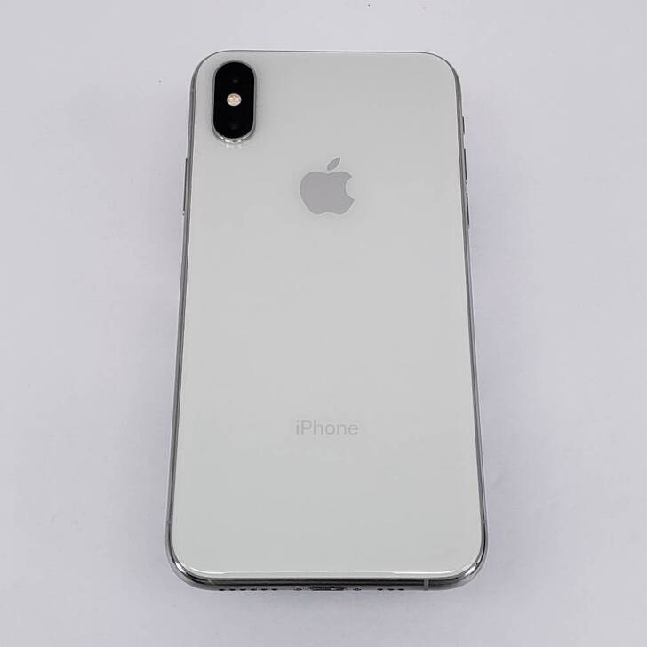 9新 iPhone XS 银色 64G 二...