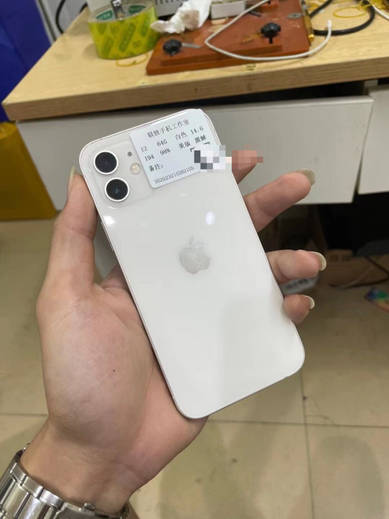 苹果12 黑解无锁 64g 白色 小花 9...