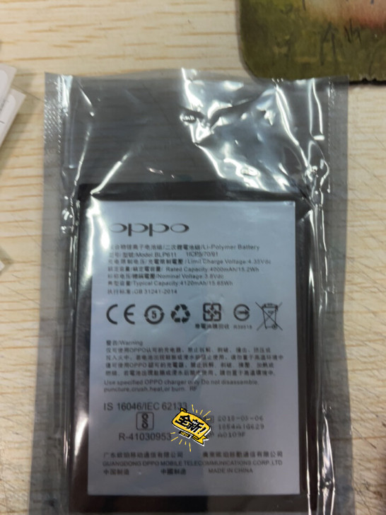 OPPO R9PLUS手机使用电池,全新。...