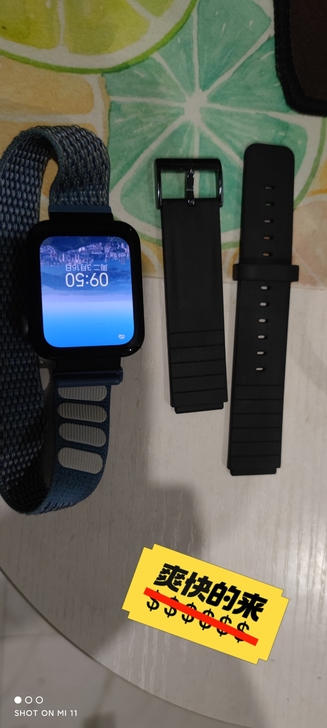 小米手表如图,侧边有磕碰,原厂表带加送一个...