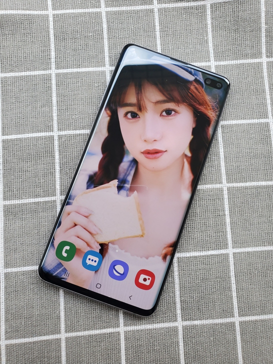 自用几乎全新正品三星s10+国行系统128...
