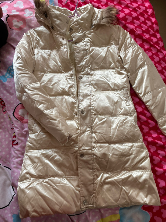 女士羽绒服,S码,几乎全新,闲置处理,不退...