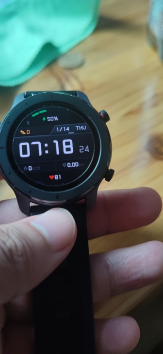 华米gtr42mm原装正品，算9新，连接z...