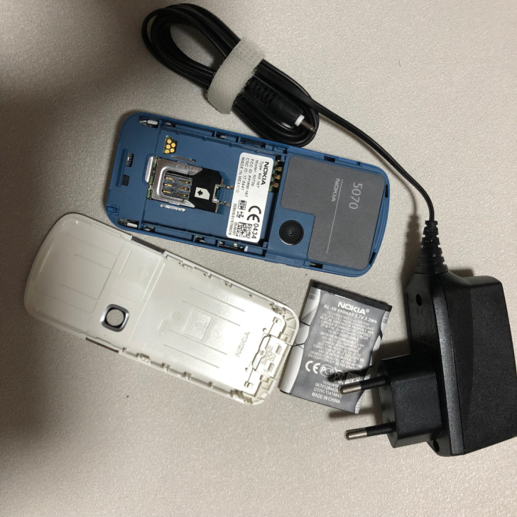 诺基亚5070b手机全新原装,功能正常使用...