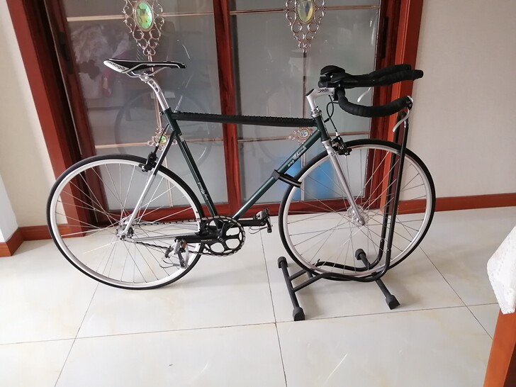 固齿自行车，场地自行车
