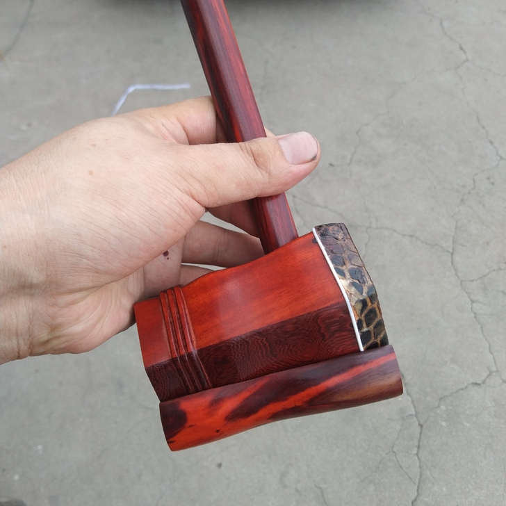 紫檀木,袖珍二胡 ,41厘米长。350元包...