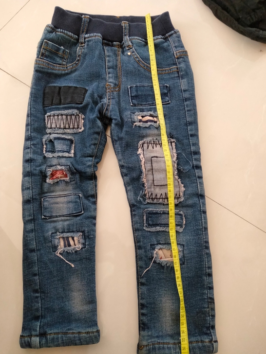 两条加绒牛仔裤 15一条 新旧看...