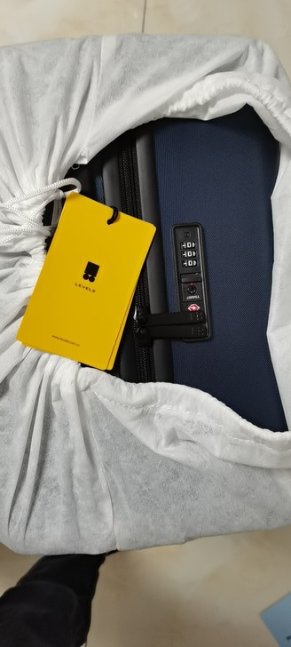 地平线8号 24寸行李箱,全新。淘宝39...