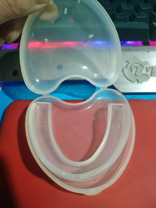 成人拳击护齿泰拳散打护牙套透明护牙齿套跆拳...