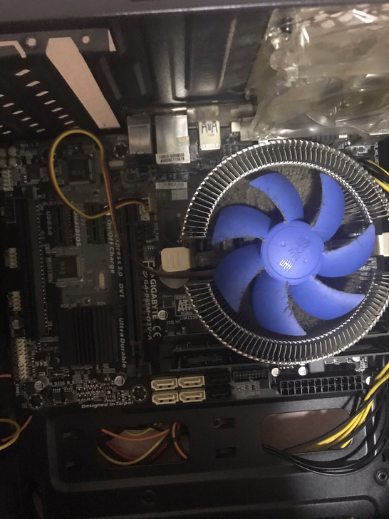 I7 4790 四核八线程cpu 技嘉b8...