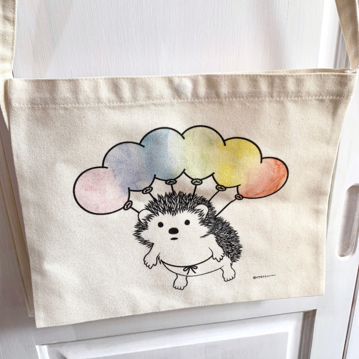 日本展会带回作者插画手绘风气球刺猬帆布包斜...