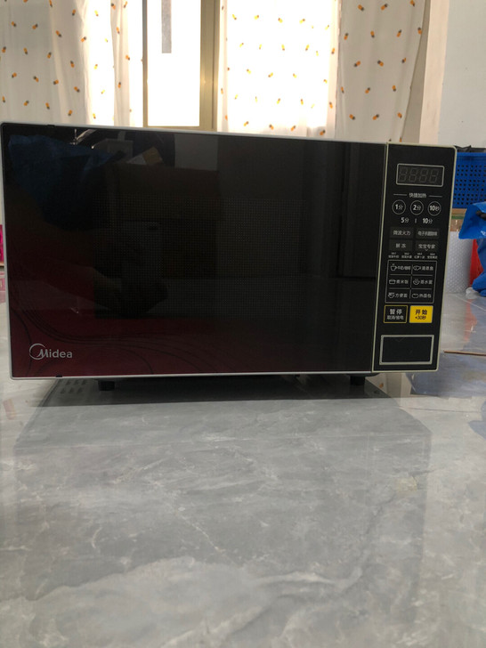 全新小瑕疵美的微波炉M1-L213C