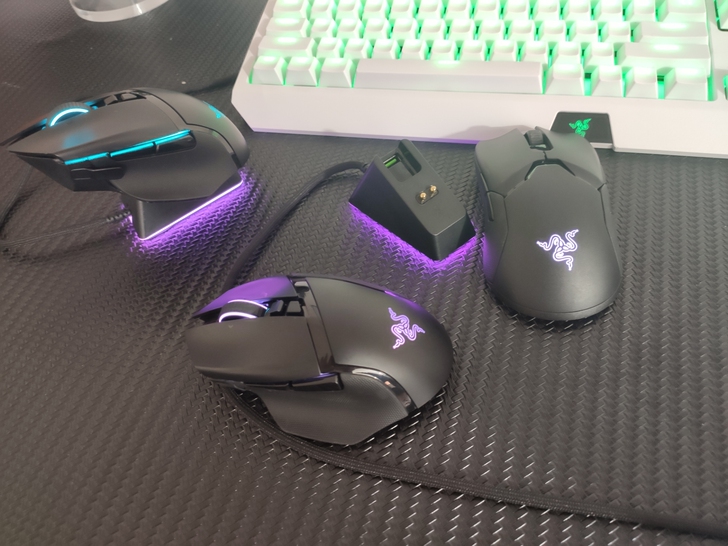 雷蛇 Razer 毒蝰终极版-含充电底座 ...