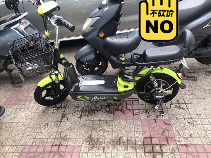 绿源电动车 四个小电瓶 代步车 没有三包