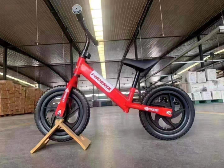 凤凰牌12寸平衡车