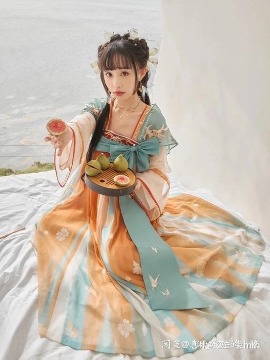 (汉服出租)  十三余遇见神鹿L