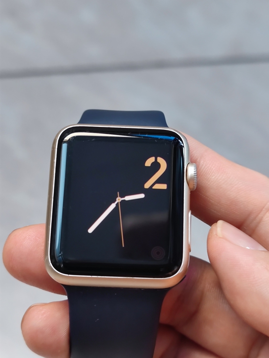 金色苹果初代42mm运动版Apple wa...