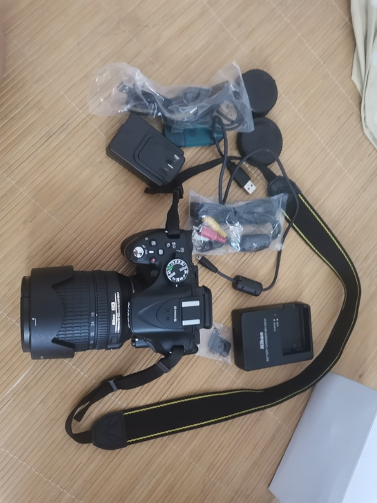 尼康 D5200 单反（AF-S DX 1...