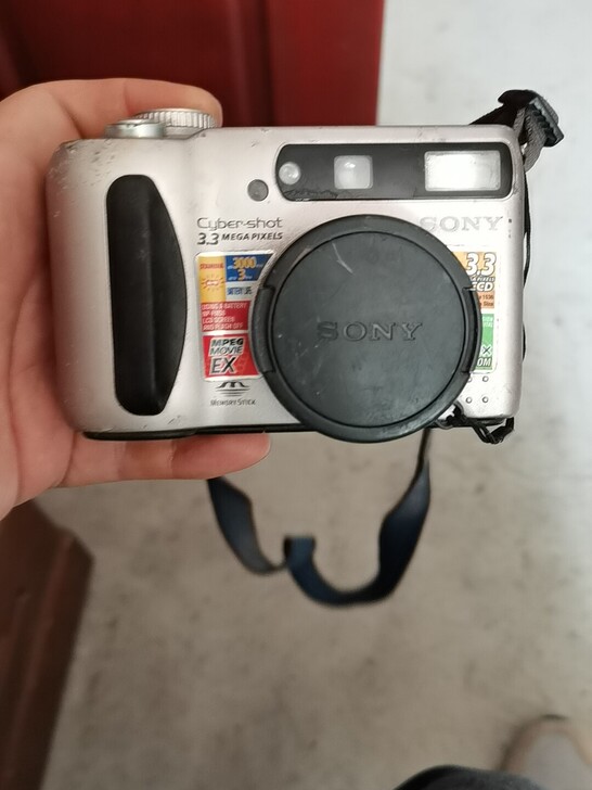 索尼DSC-S75数码相机