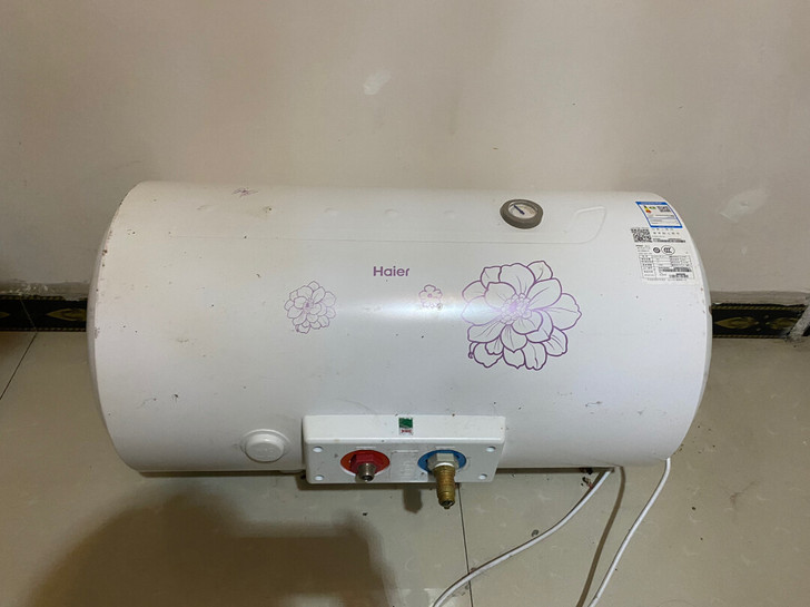 海尔热水器 使用了两个月 闲置了一年 正品...