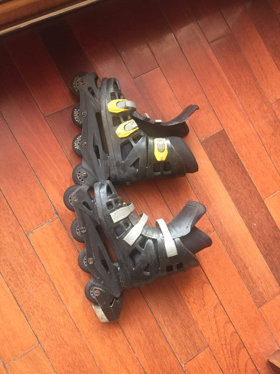 单排轮滑鞋 41码 功能全正常 二手商品...