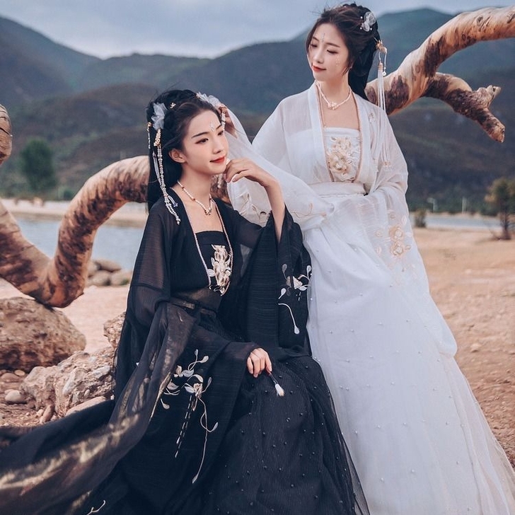绝版汉服梦笔生花汉尚华莲