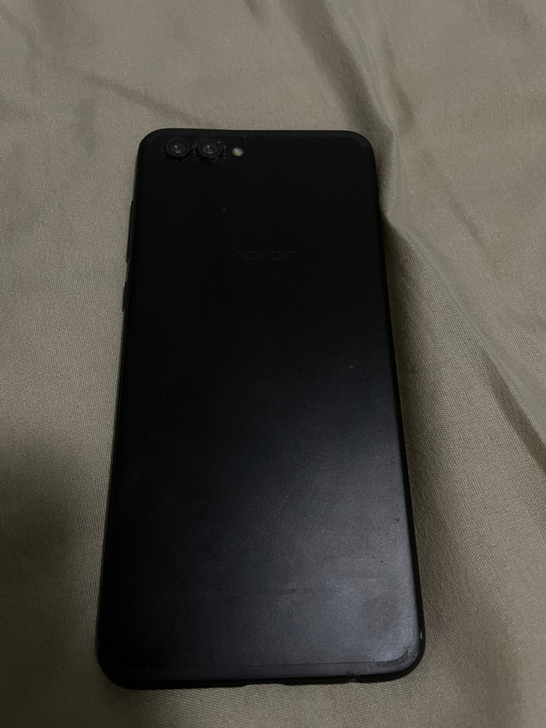 荣耀V10