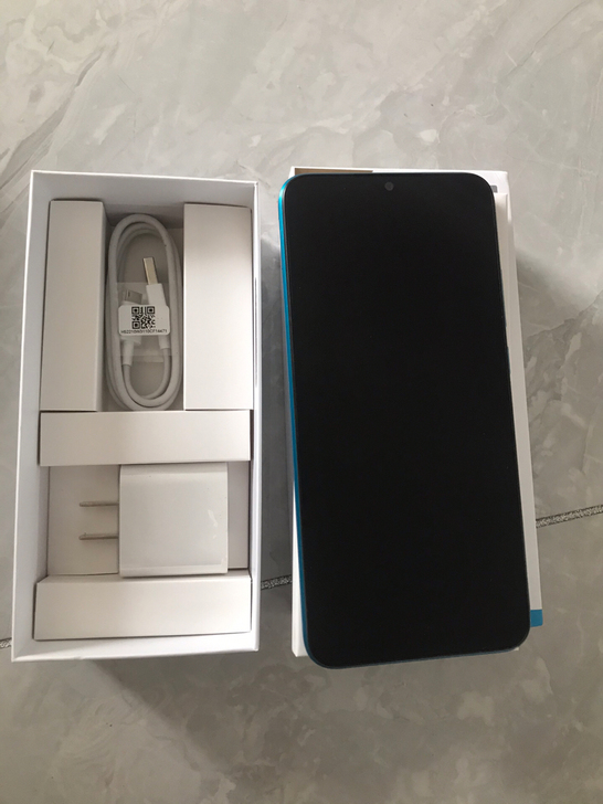 红米9A一台  4+64G 9.5成新 轻...